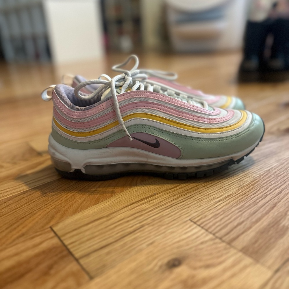 Airmax Nikes 8.5